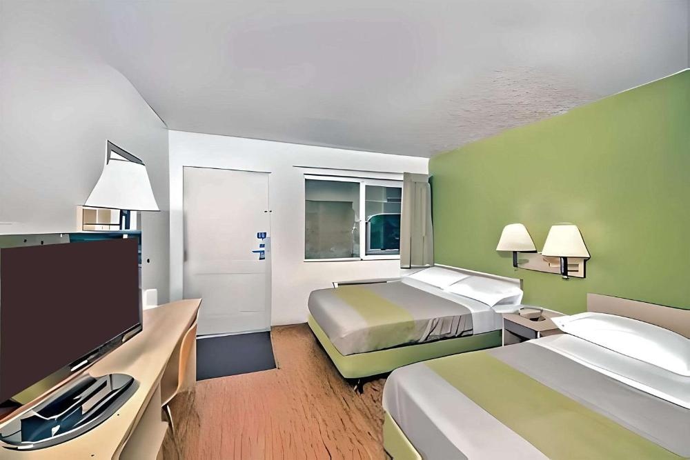 Motel 6-Colorado Springs, CO